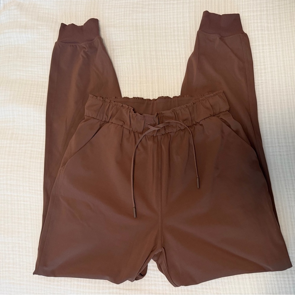 Lululemon Brown Joggers Full Length